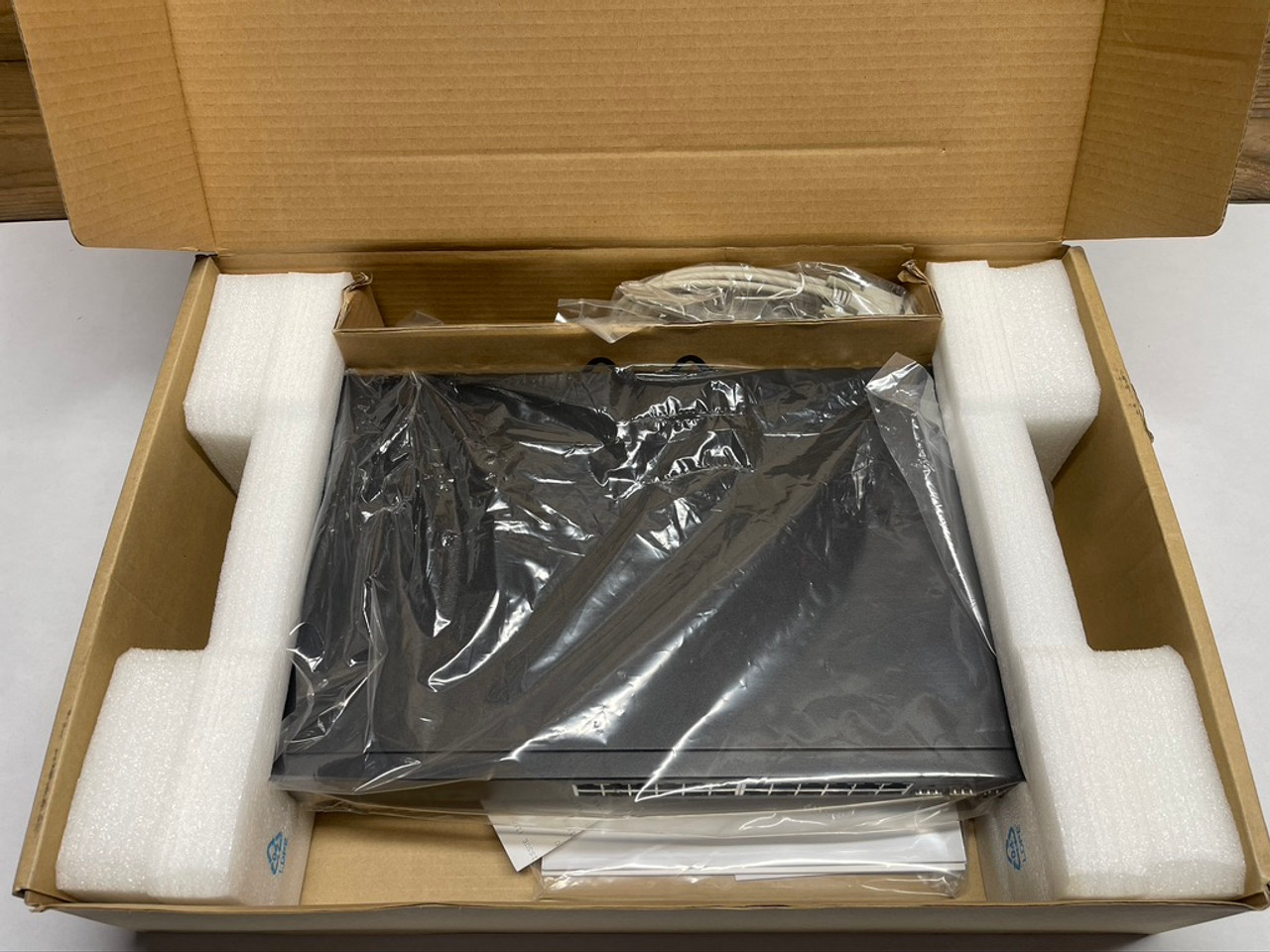 Powerconnect 5424-R Gigabit Switch 0M023F Dell