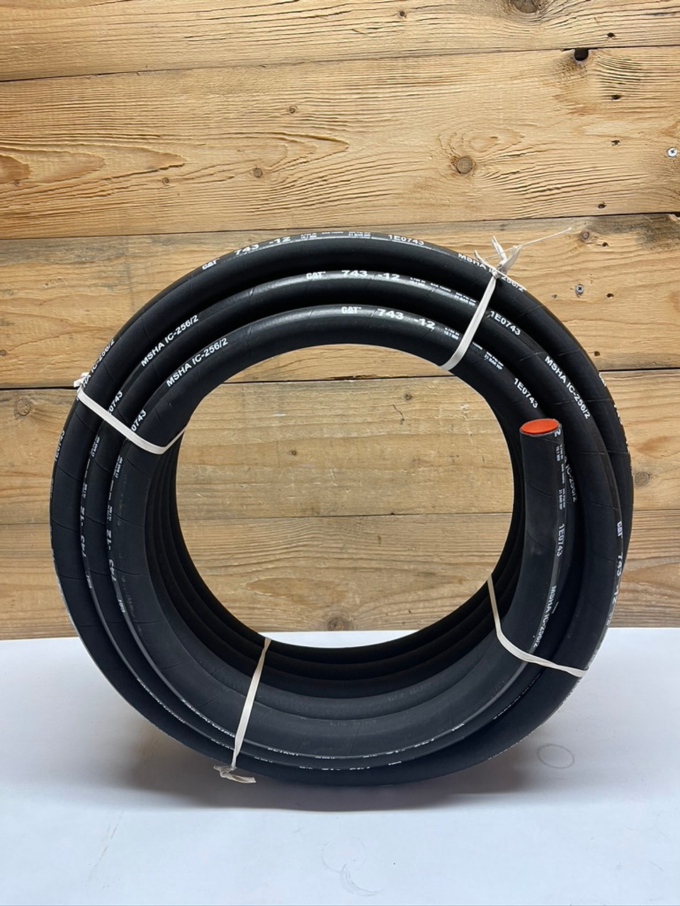 CAT Rubber Fuel Hose 423-1985 Caterpillar 590 inches 743-12