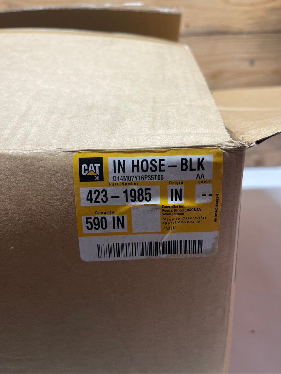 CAT Rubber Fuel Hose 423-1985 Caterpillar 590 inches 743-12