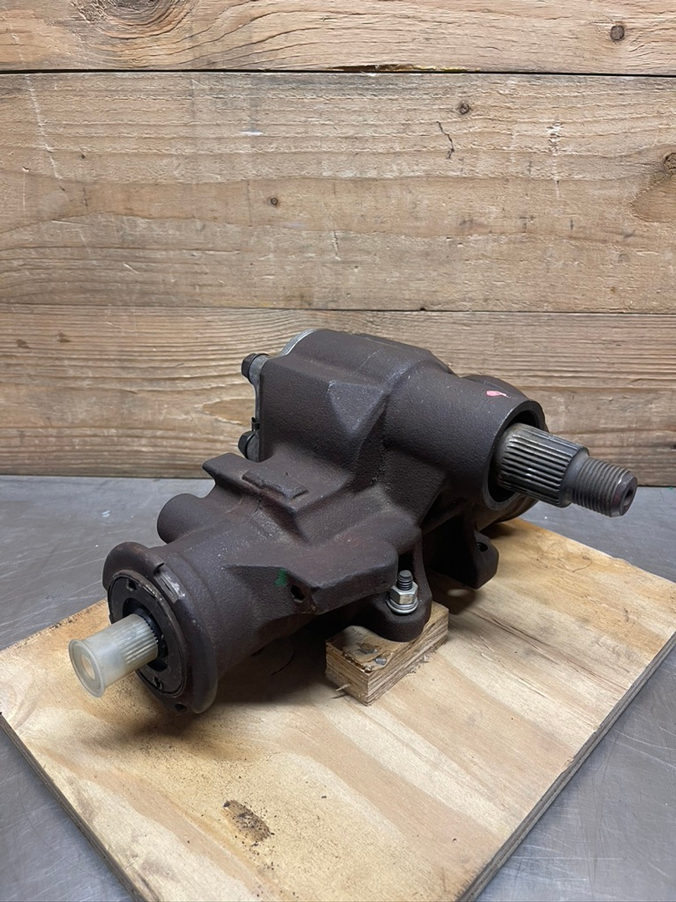 GM Power Steering Gear Box 7812145 General Motors MTVR