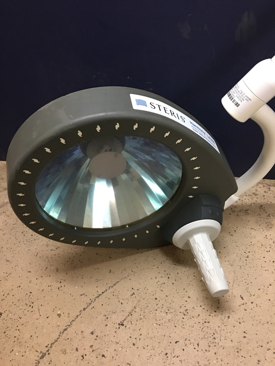 Steris Harmony LA300 Surgical Light SN# 0417916003