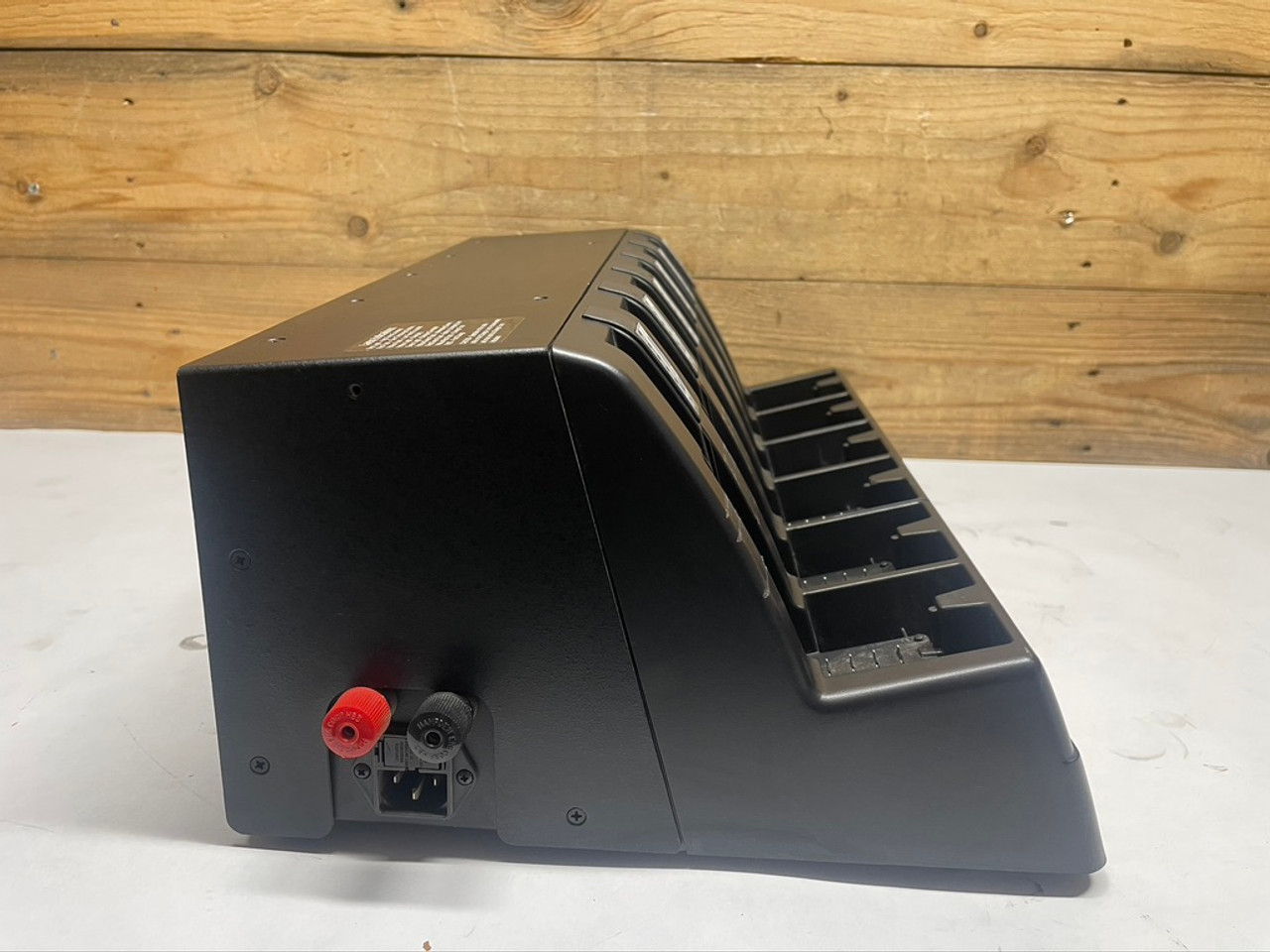 6-Way Battery Charger 1600652-1 Thales