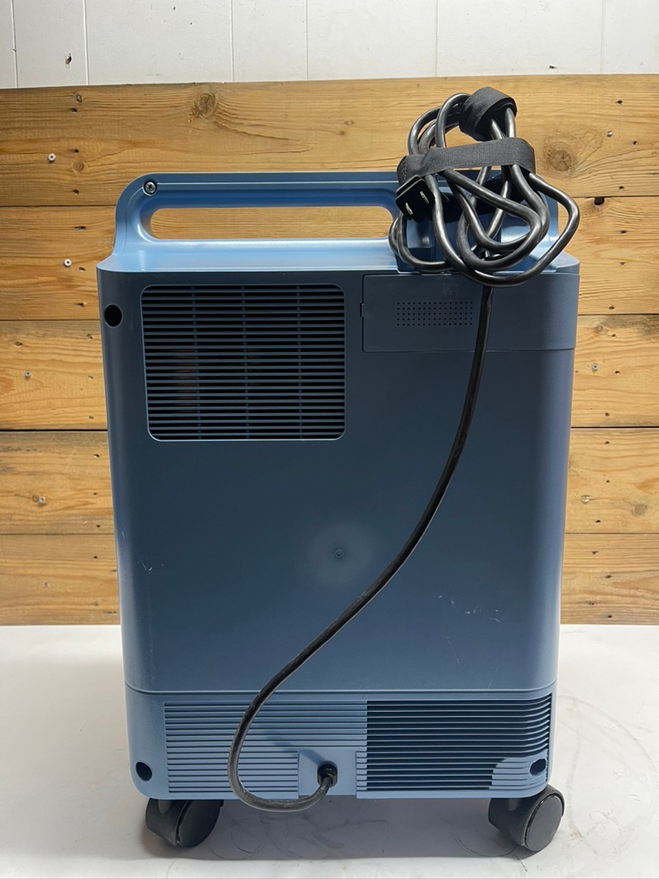 Philips/ Respironics EverFlo 1020001 Oxygen Concentrator
