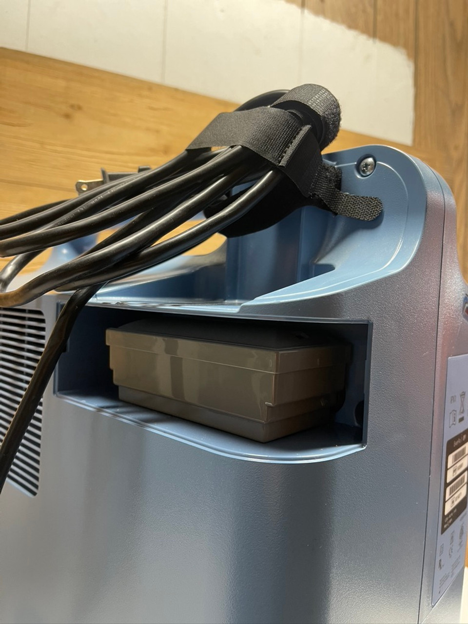 Philips/ Respironics EverFlo 1020001 Oxygen Concentrator