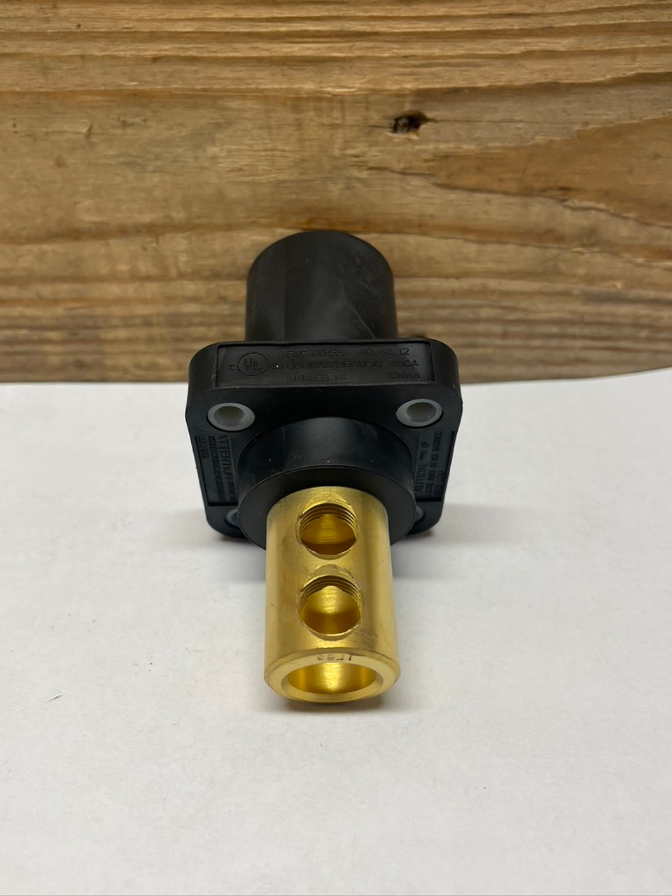 Hubbell SERIES 16 SINGLE POLE DEVICE (CAMLOCK) HBLMRBK STR male Recept BLACK