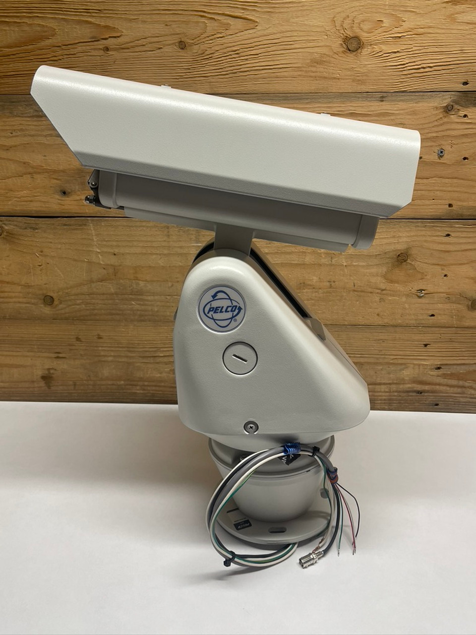 Esprit PTZ CCTV Camera with Pressurized IOP and Wiper ES31PCBW24-2N Pelco 24V