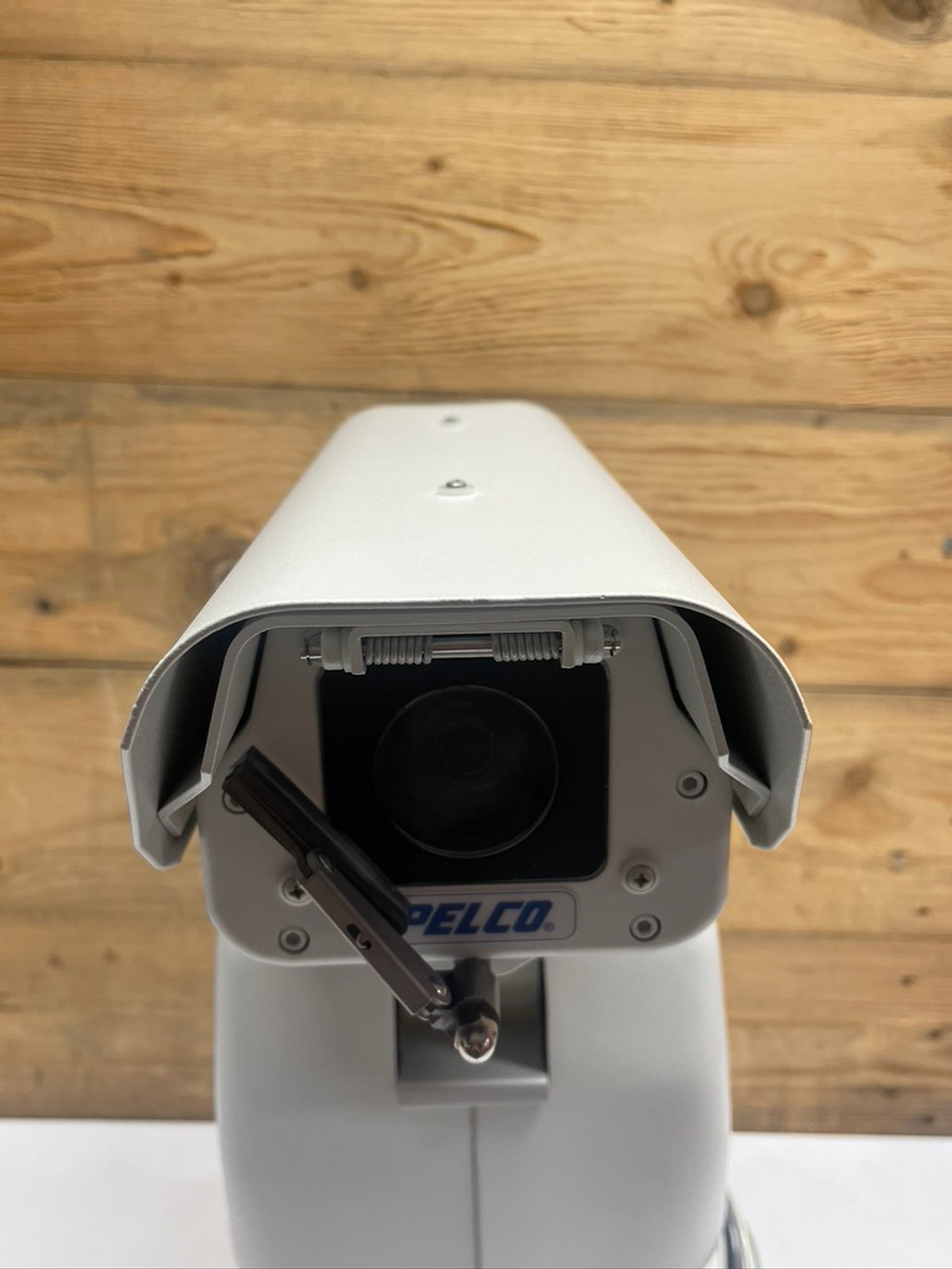 Esprit PTZ CCTV Camera with Pressurized IOP and Wiper ES31PCBW24-2N Pelco 24V