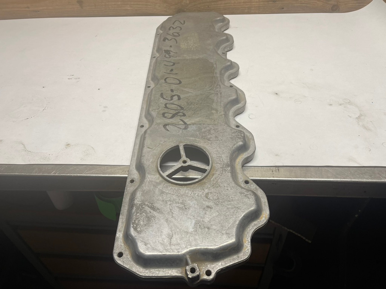 CAT Engine Poppet Valve Rocker Cover 236-2130 Caterpillar
