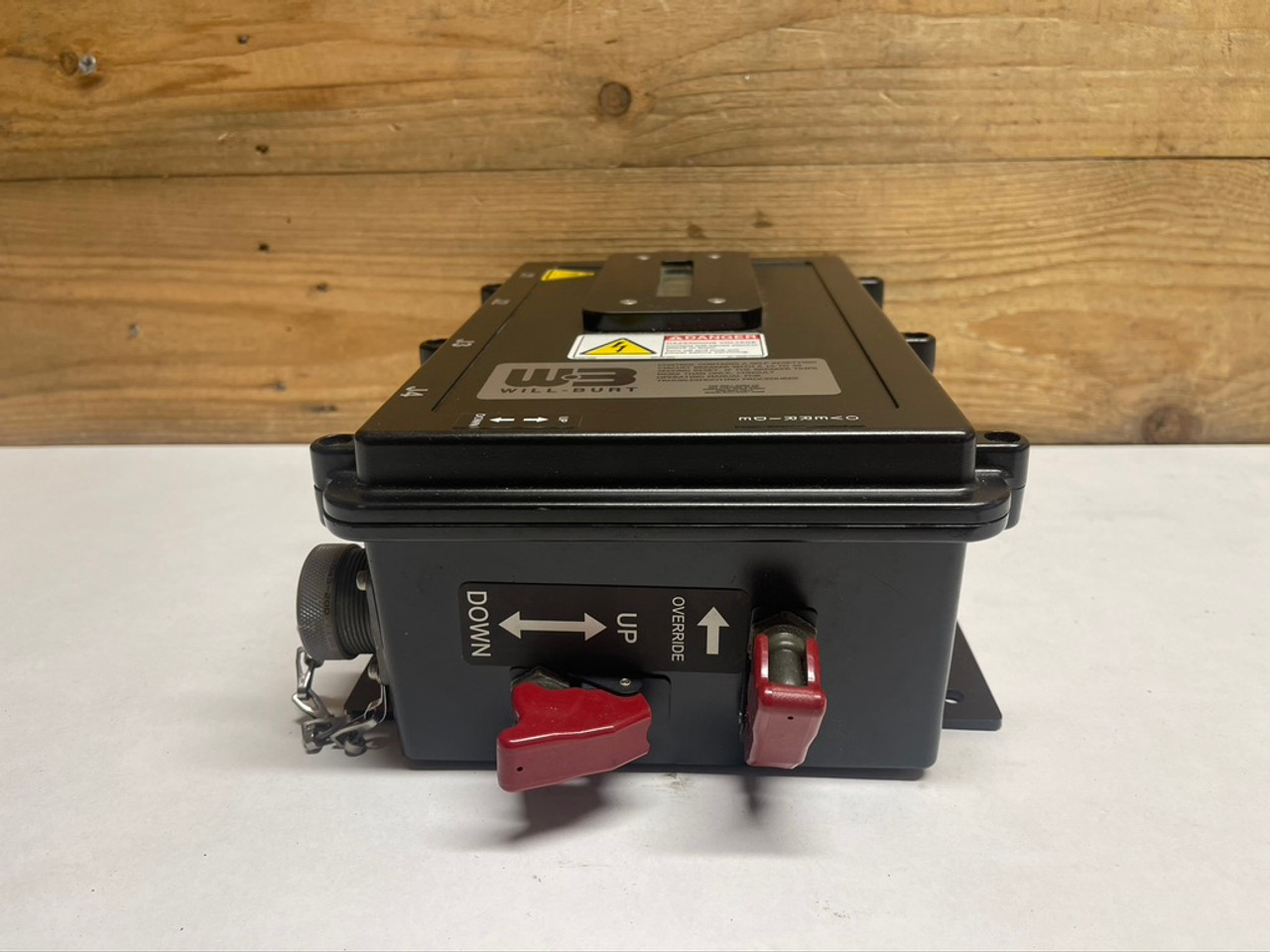 Antenna Elevator Control 4453901 Will-Burt Controller