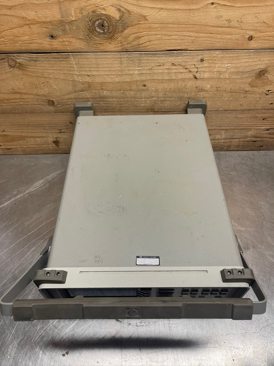 HP Spectrum Analyzer 8563A Hewlett-Packard 9khz-26.5ghz