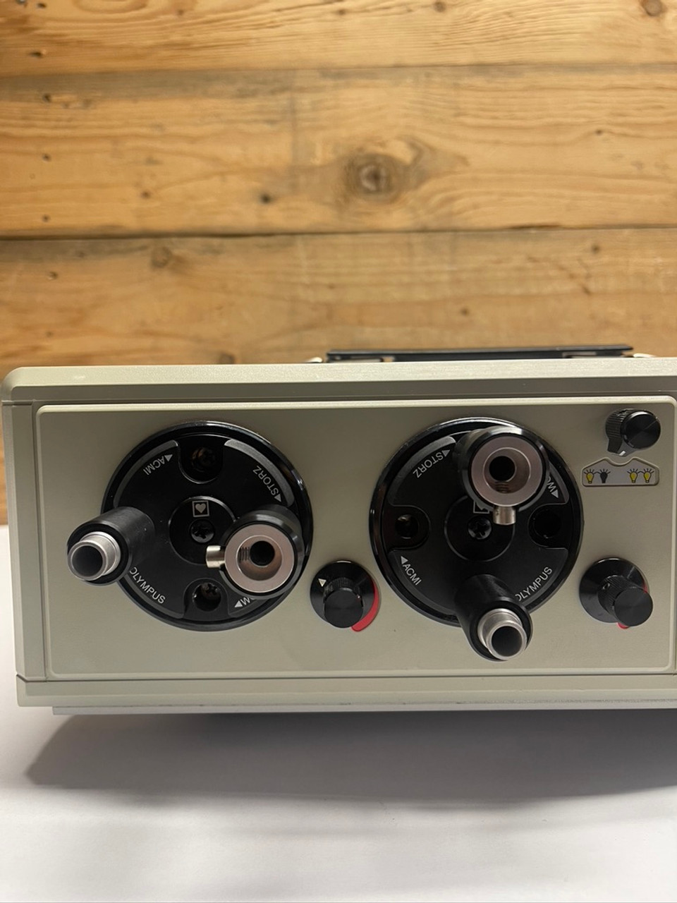 Luxtec Surgical Headlight System 9300XDPCF Integra SN: 050209