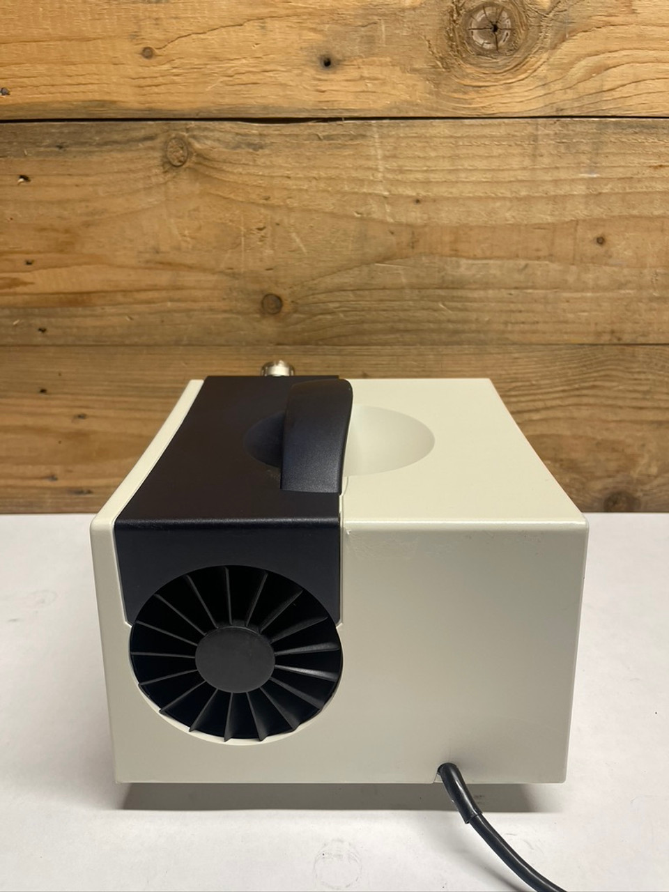 Leica/Schott KL 2500 LCD Cold Light Source