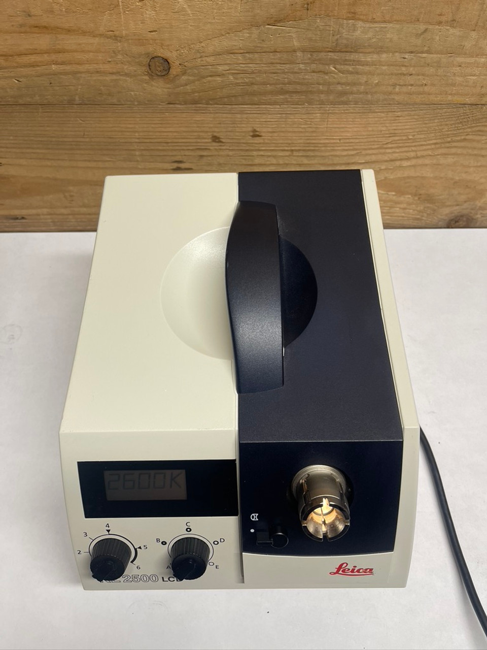 Leica/Schott KL 2500 LCD Cold Light Source