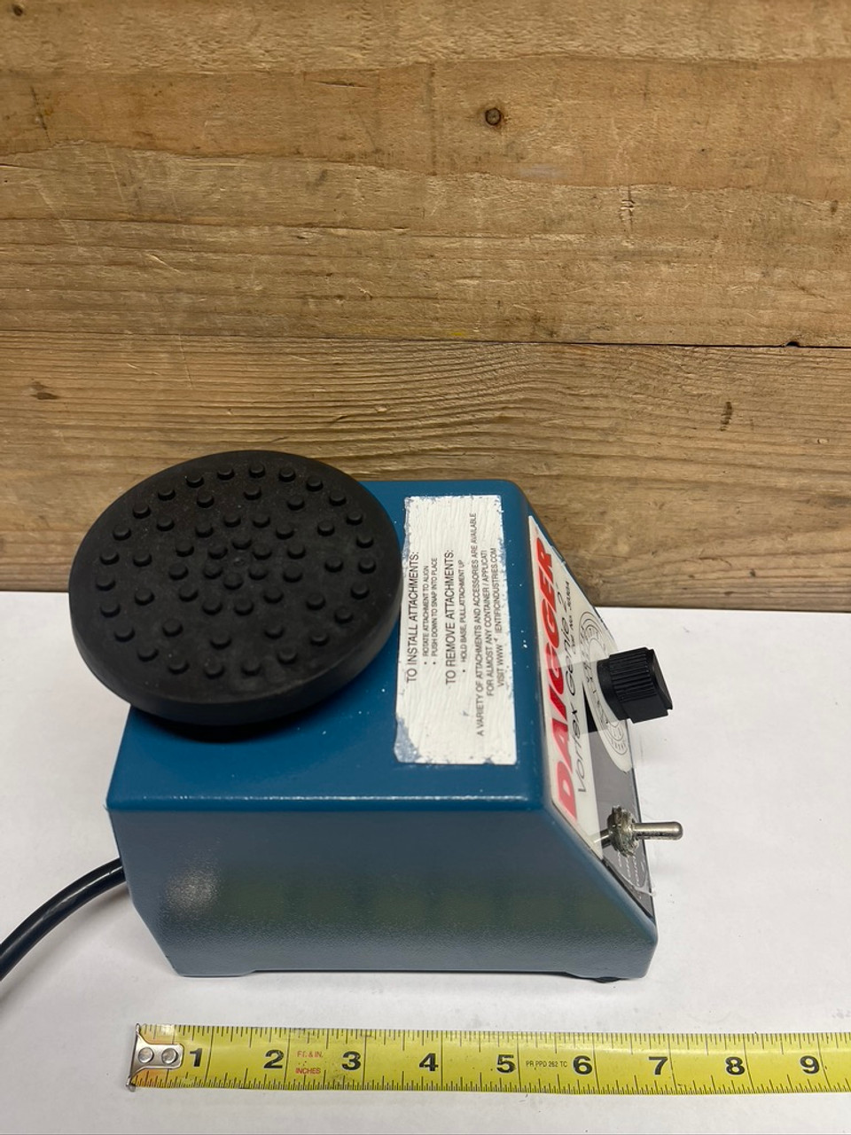 Vortex-Genie 2 Mixer Shaker G-560 Scientific SN: 2-369425