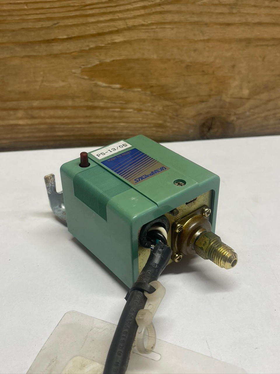 Pressure Controller HNS-C130XMI SAGINOMIYA