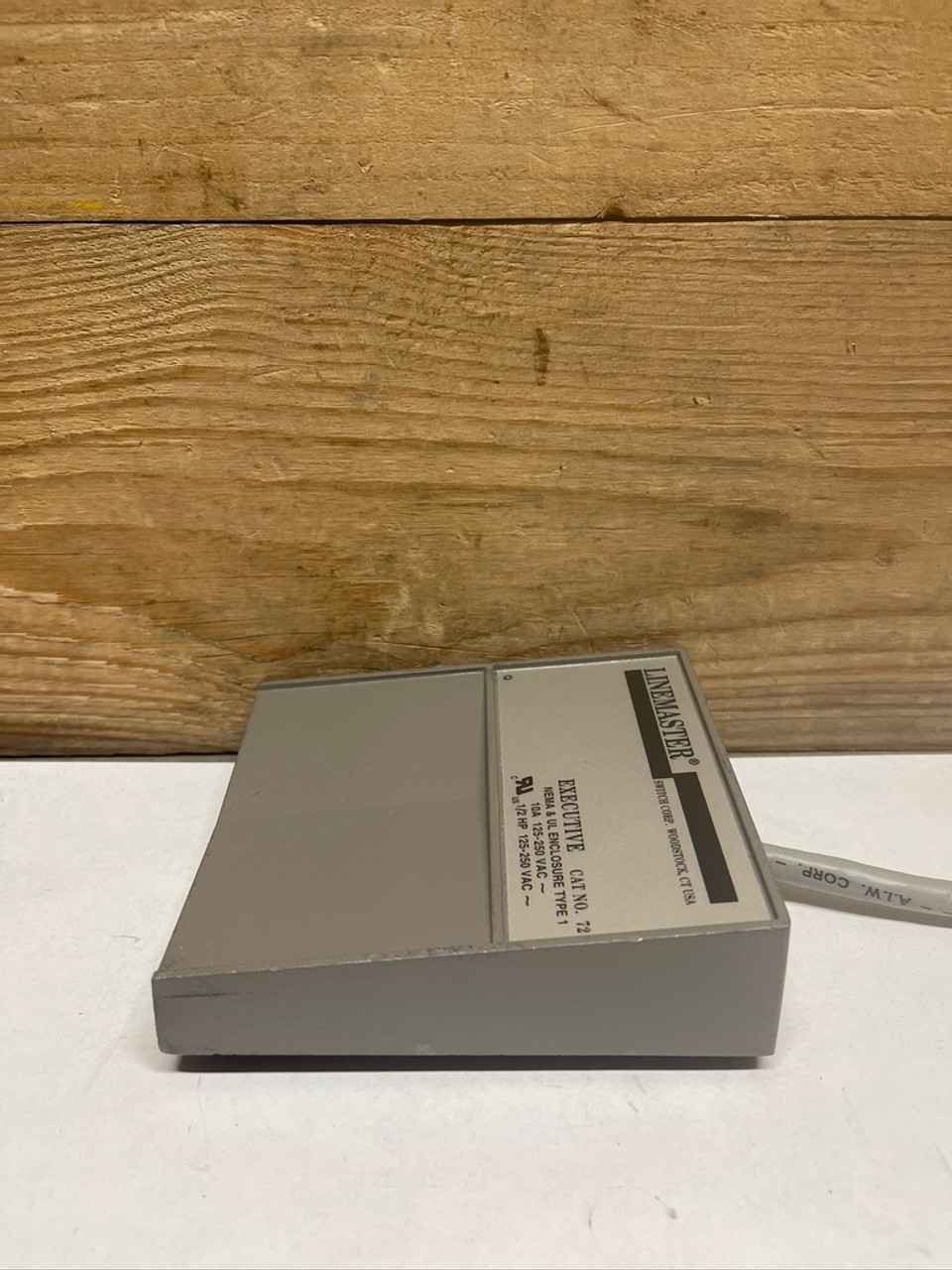 LineMaster Executive 72 Foot Pedal Switch