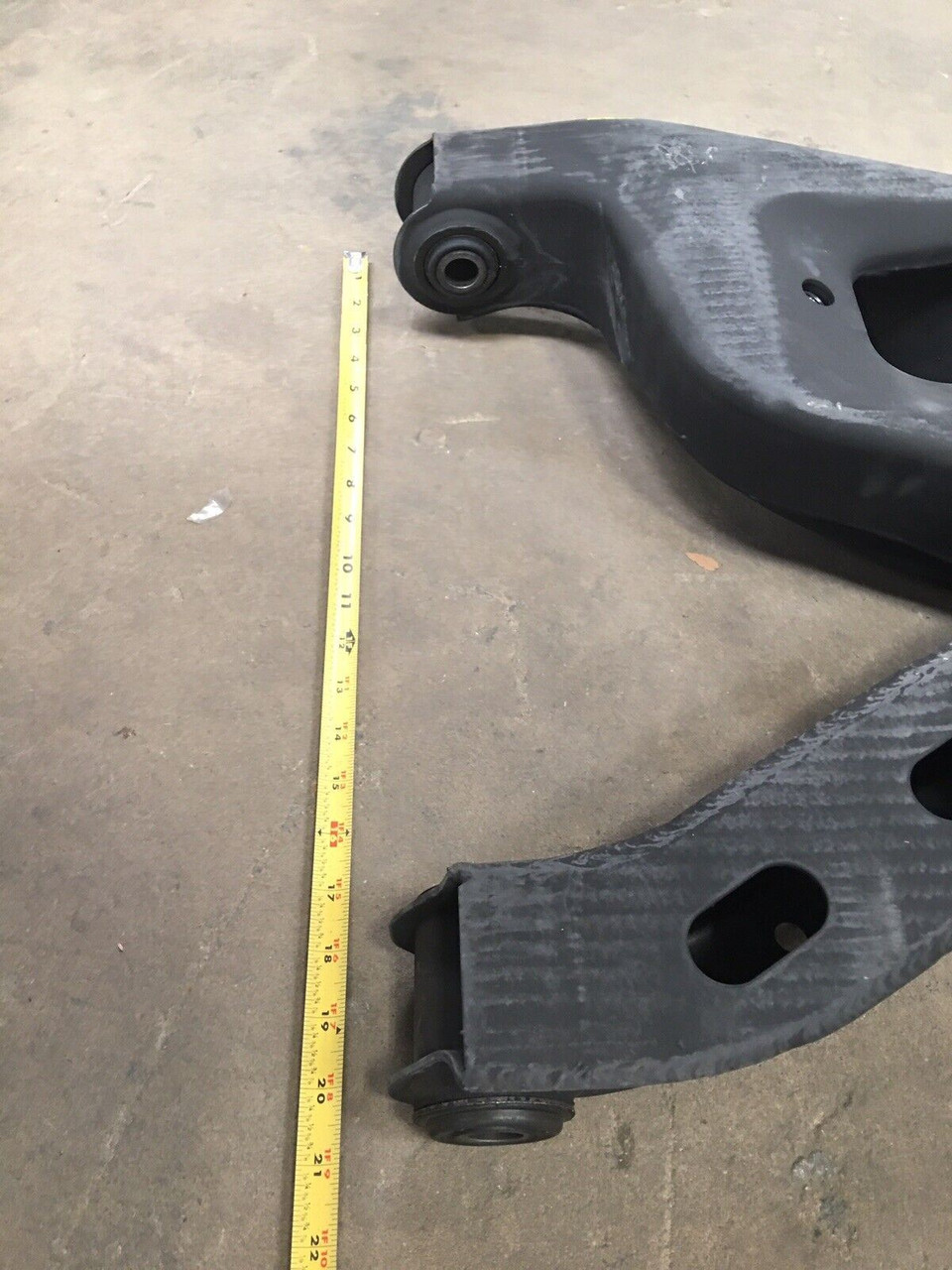 RH Vehicular Suspension Control Arm 6030629 AM General Hmmwv
