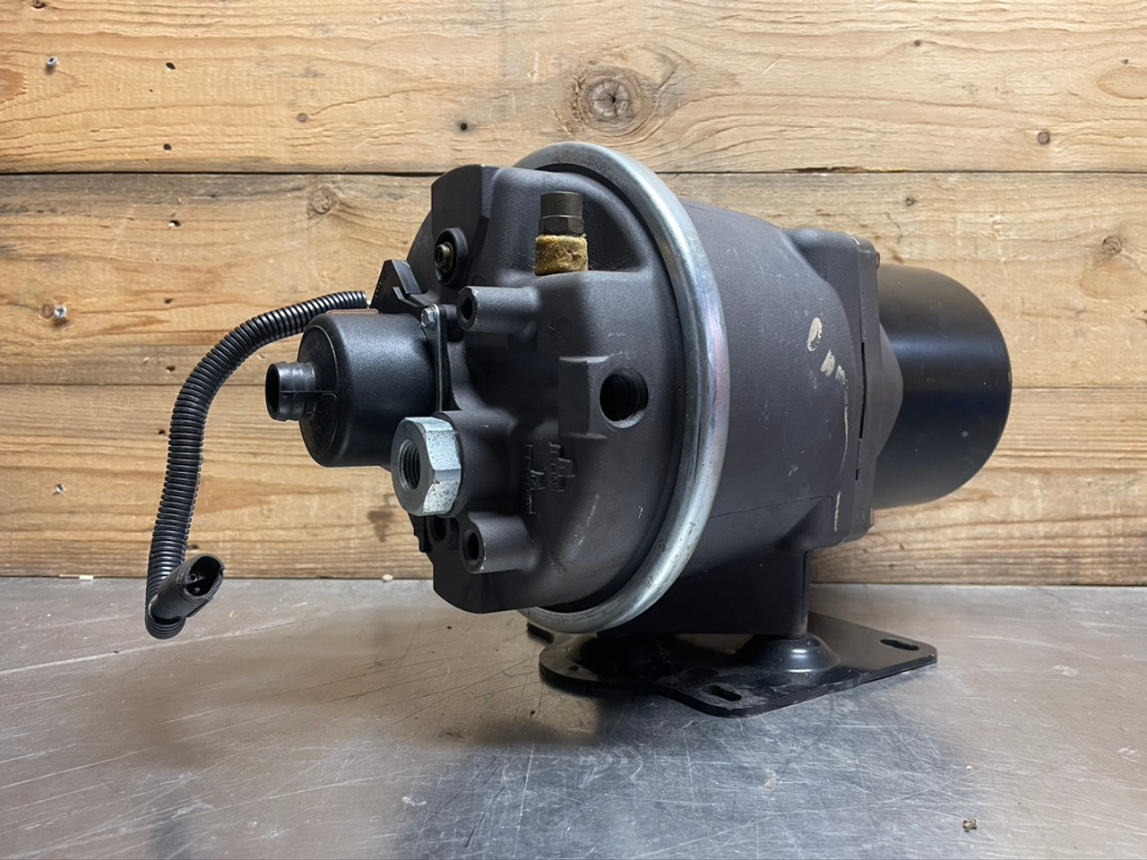 Pipeline Air Dryer and Cooler N50011H Haldex