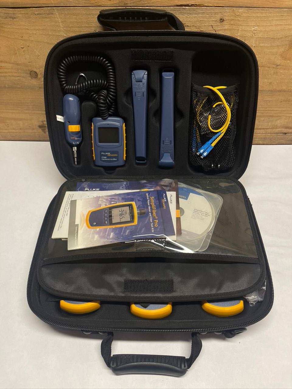Fluke FI-500 FiberInspector Micro Fiber Optic Scope Camera