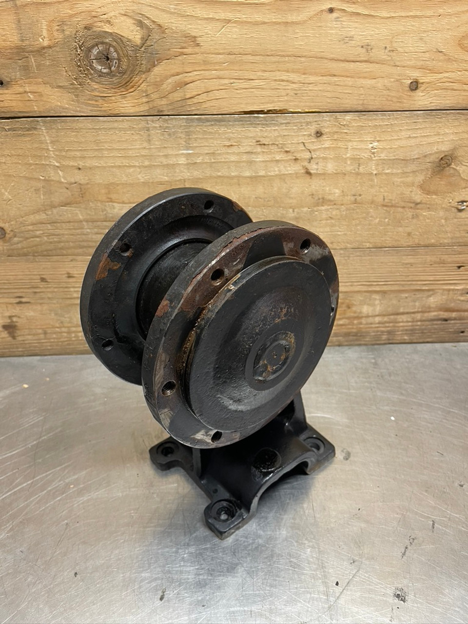 Caterpillar 320-8514 Bogie Assembly