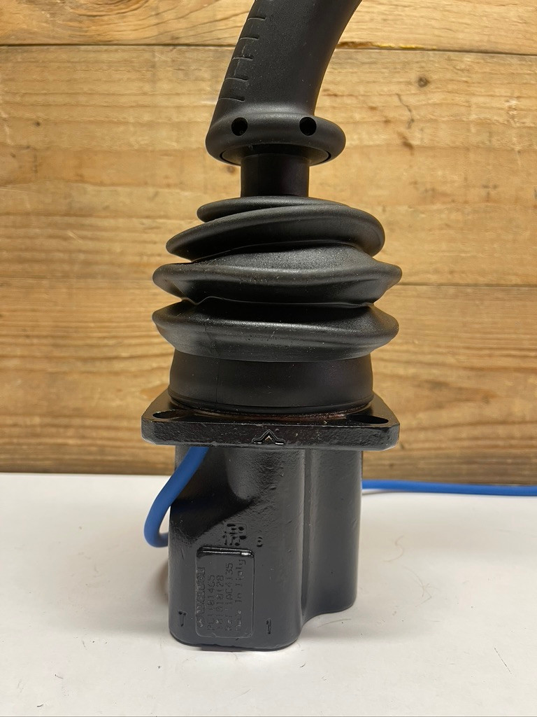 Terex TX-51M Telehandler Lift Control Joystick Walvoil 181010128 04.4237.0003.