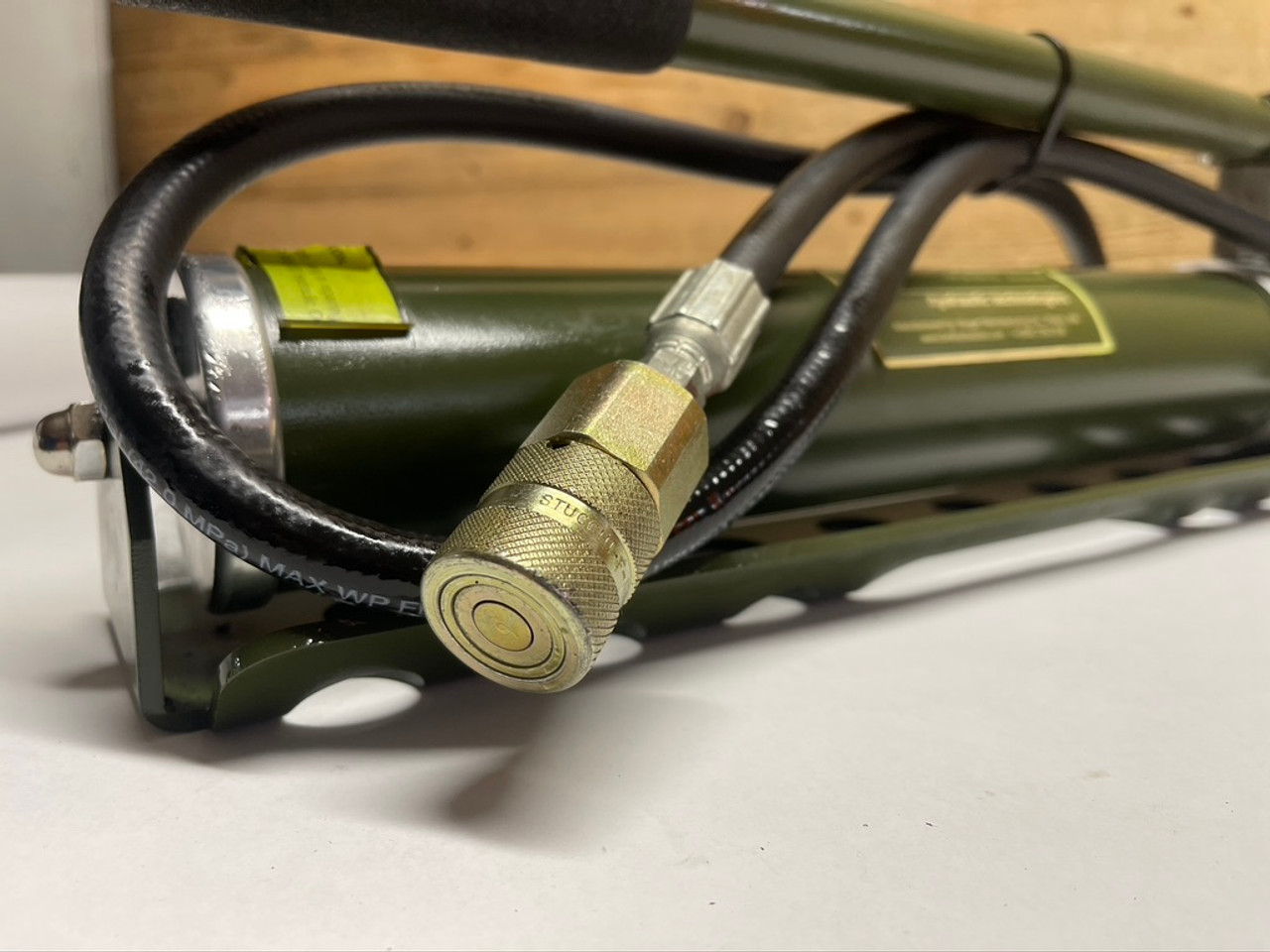 BMI Hydraulic Hand Pump BMI-P40A