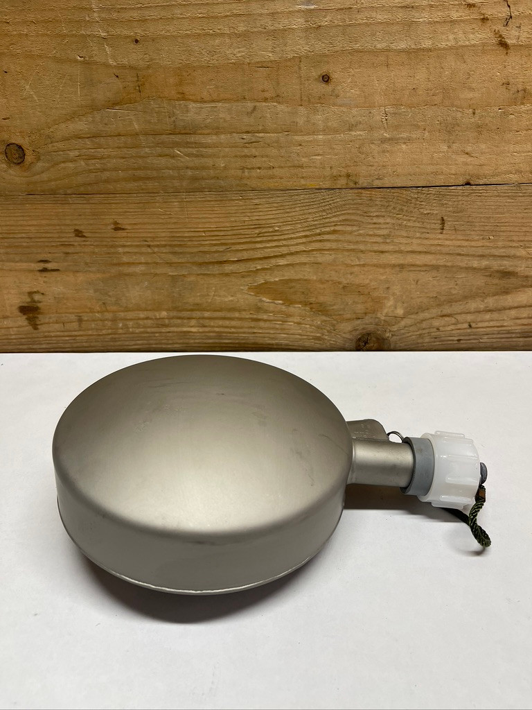 US Military Arctic Extreme Cold Weather Insulated Canteen 1 Qt NOS