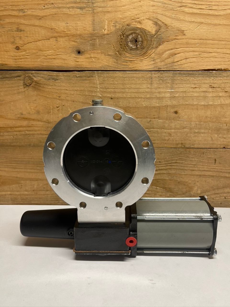 Betts Wet-R-Dri Butterfly Valve Air Operated 4" / 75 psi Betts Wet-R-Dri Butterfly Valve Air Operated 4" / 75 psi