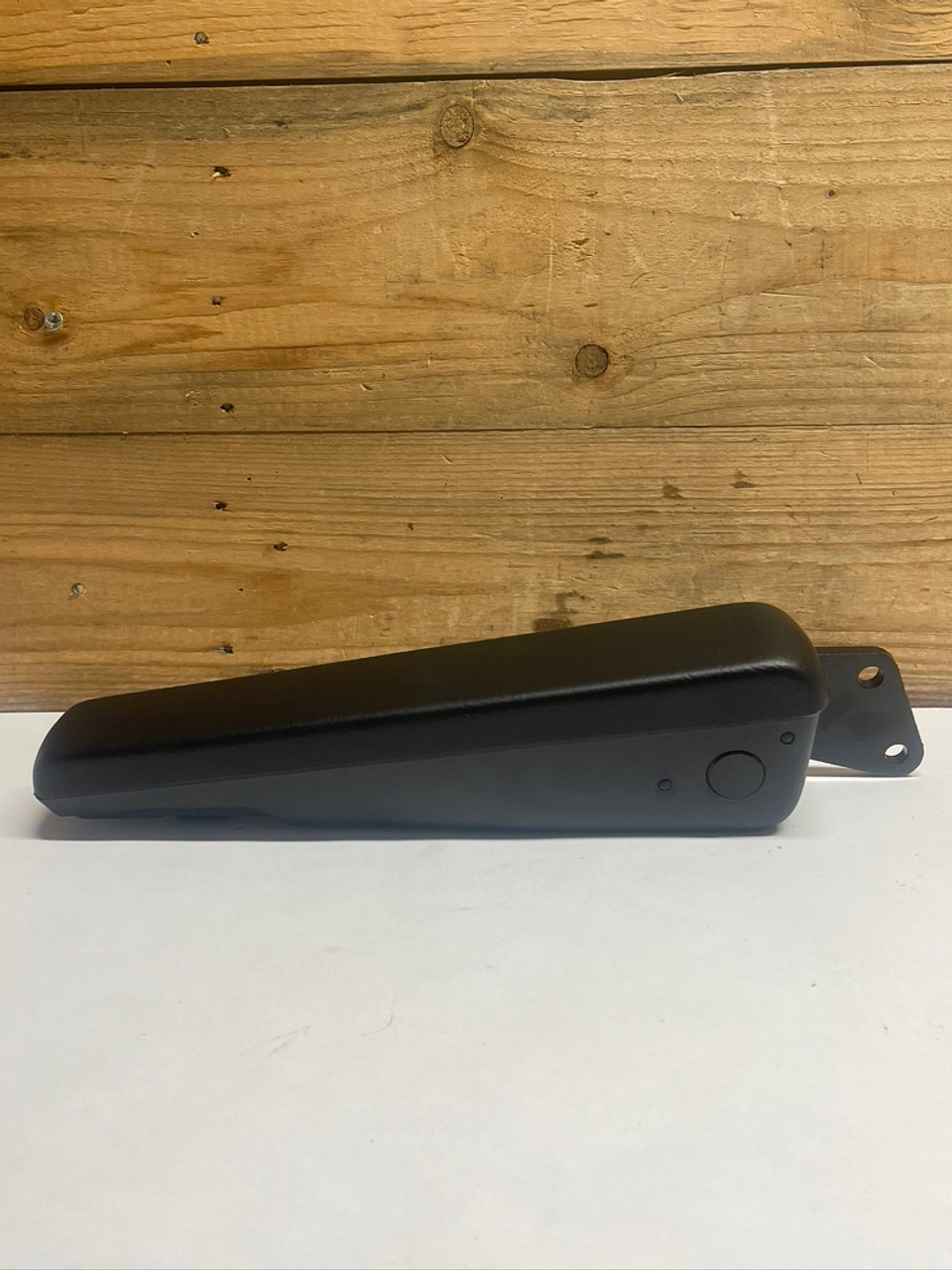 Caterpillar 233-7537 LH Armrest 	