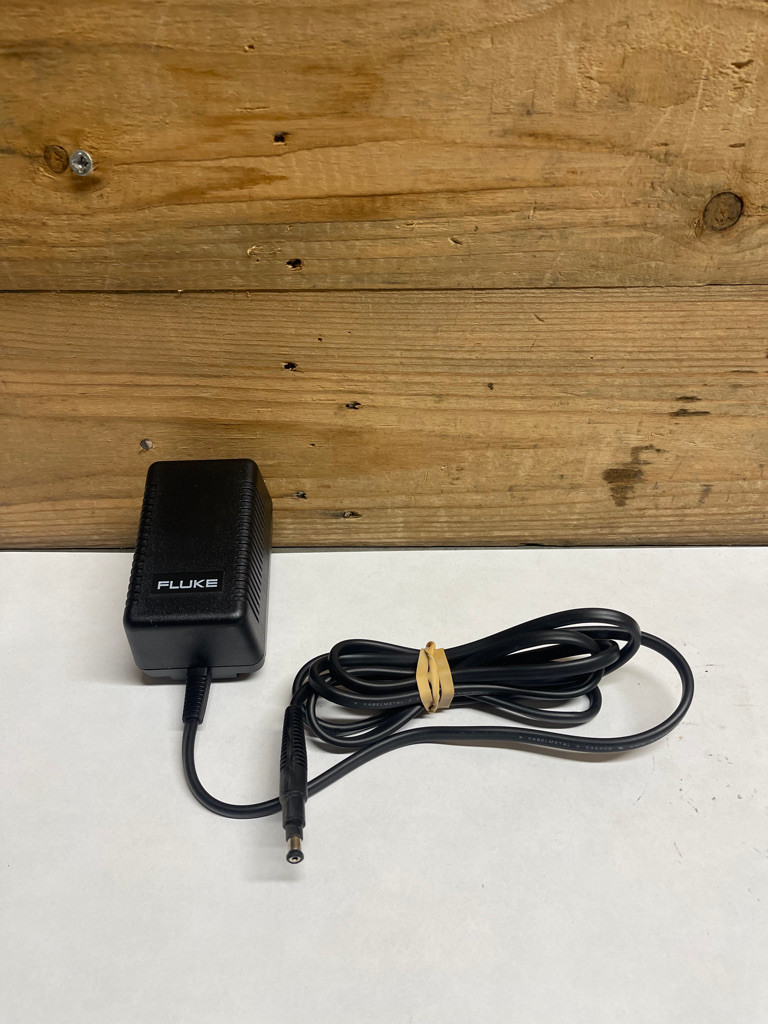 Fluke 105B Scopemeter Handheld Oscilloscope