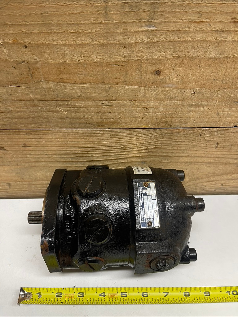 ZF Industries 8605 955 210 Hydraulic Radial Piston Pump