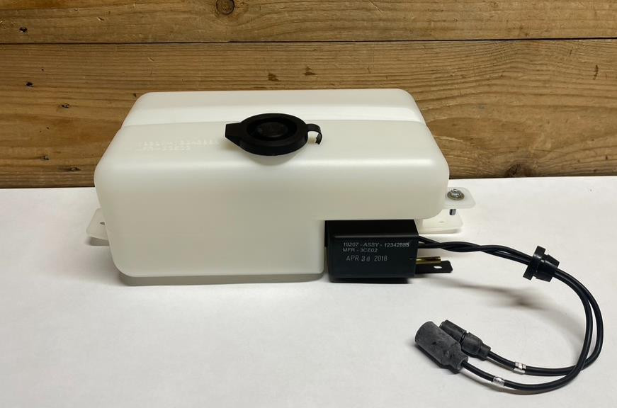 AM General Hmmwv Humvee Hummer H1 Washer Reservoir w/ PUMP 12342885 OEM