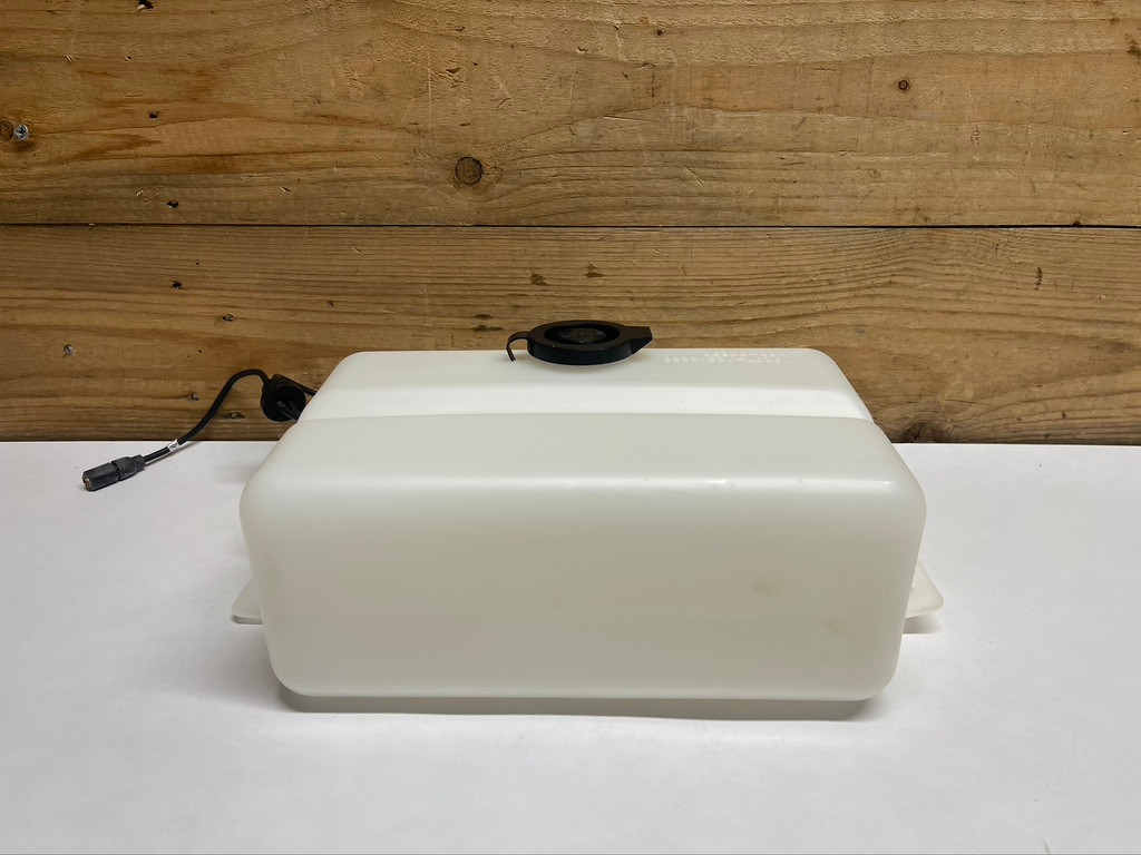 AM General Hmmwv Humvee Hummer H1 Washer Reservoir w/ PUMP 12342885 OEM