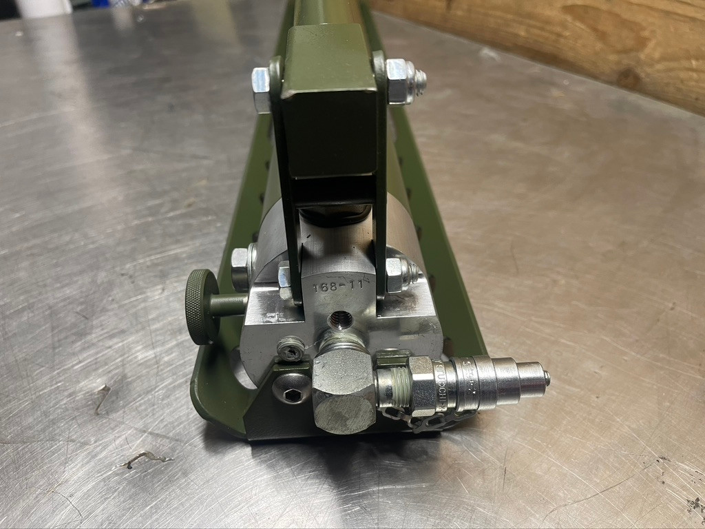 Bogert Aircraft Jack Extension & Hydraulic Cylinder Pump P106AC10-3250