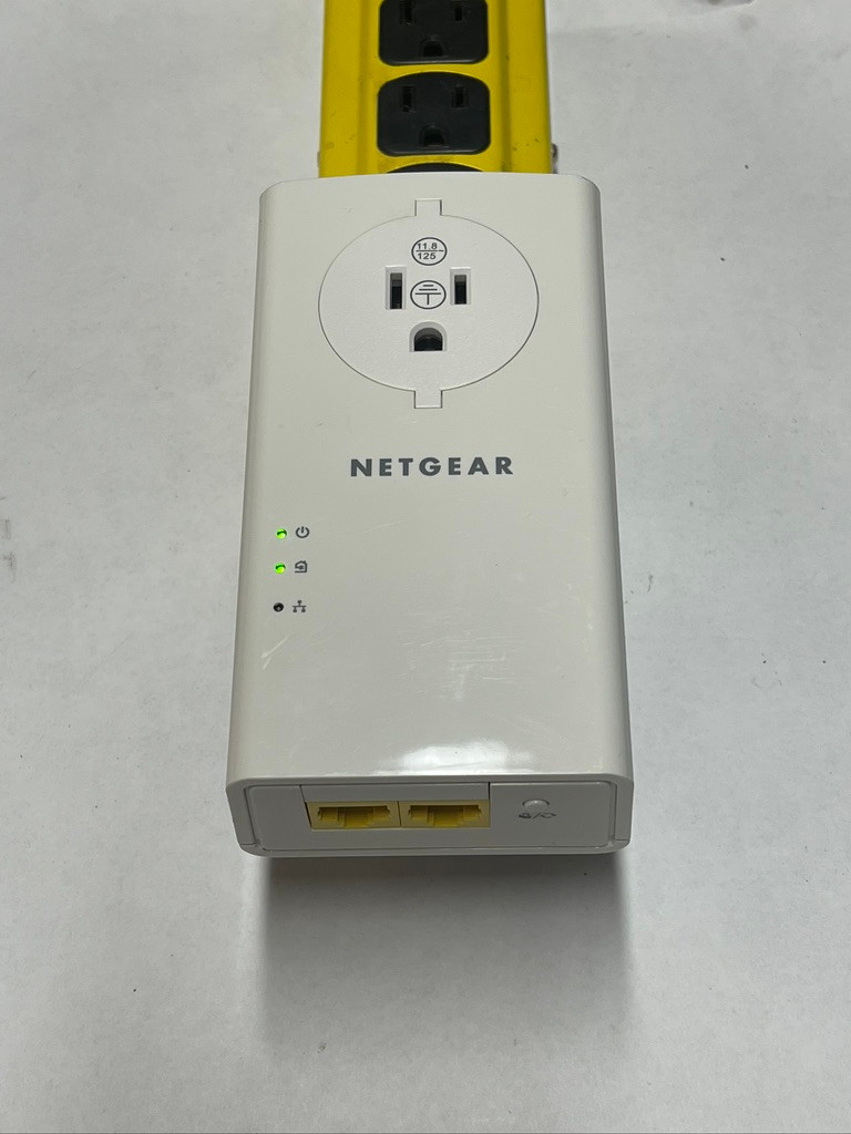 Netgear PLP2000 Powerline Adapter Extender 2000Mbps Wall Plug Extra Outlet