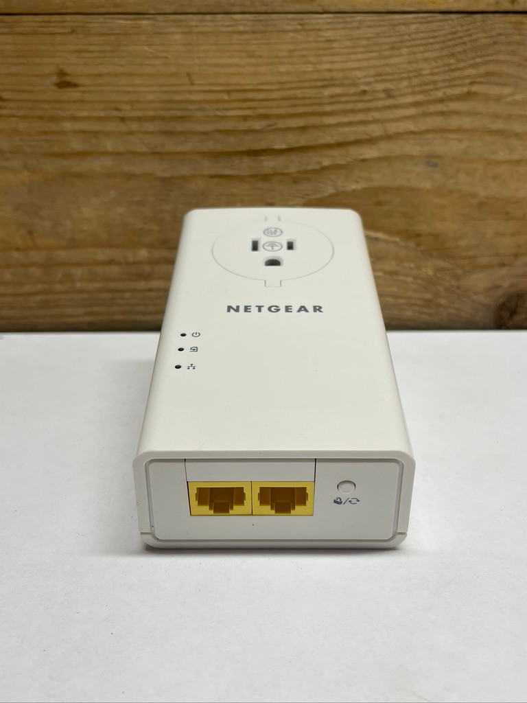 Netgear PLP2000 Powerline Adapter Extender 2000Mbps Wall Plug Extra Outlet