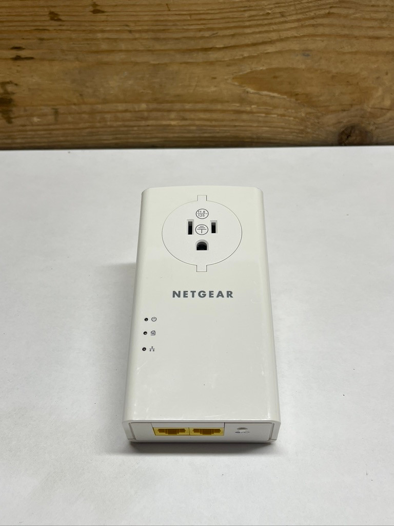 Netgear PLP2000 Powerline Adapter Extender 2000Mbps Wall Plug Extra Outlet