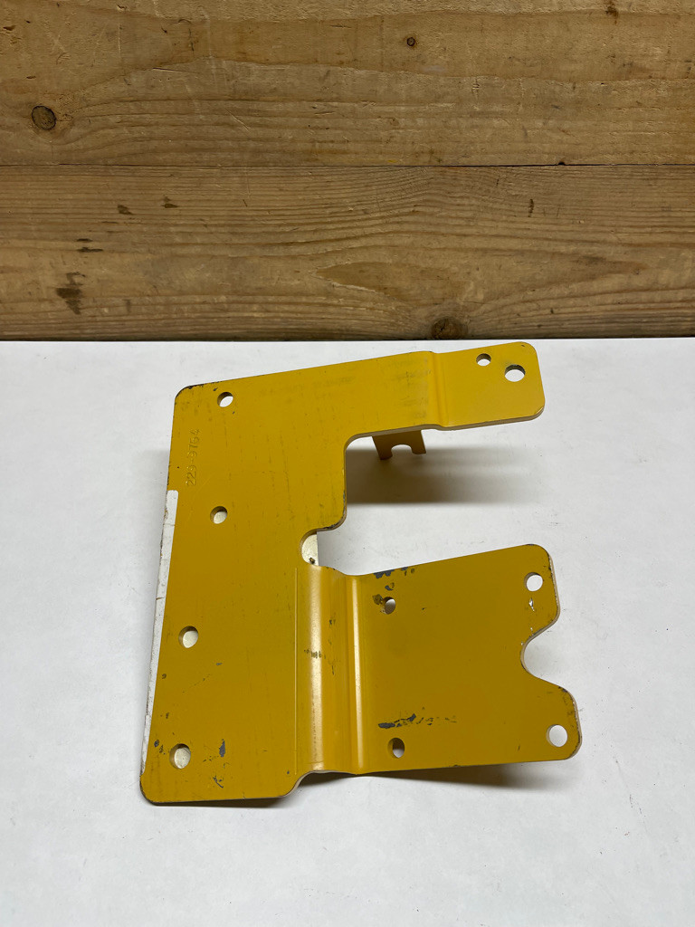 Caterpillar 329-8761 Fuel Filter Mount Bracket CAT Diesel Engine OEM