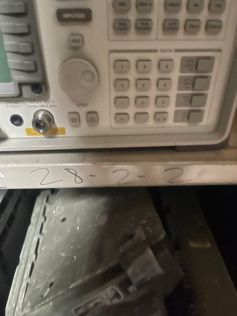 HP 8563A Spectrum Analyzer 9kHz–26.5GHz Hewlett Packard Tested Powers On