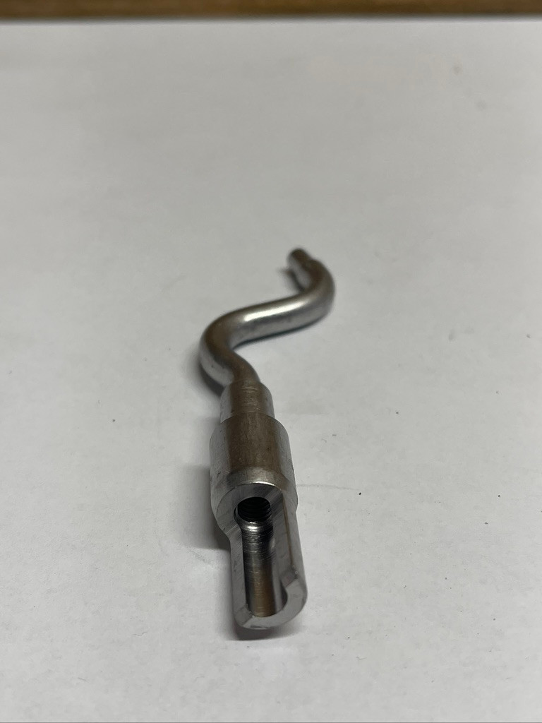 John Deere RE522991 Piston Cooling Orifice Tubing OEM Engine Oil Jet NOS