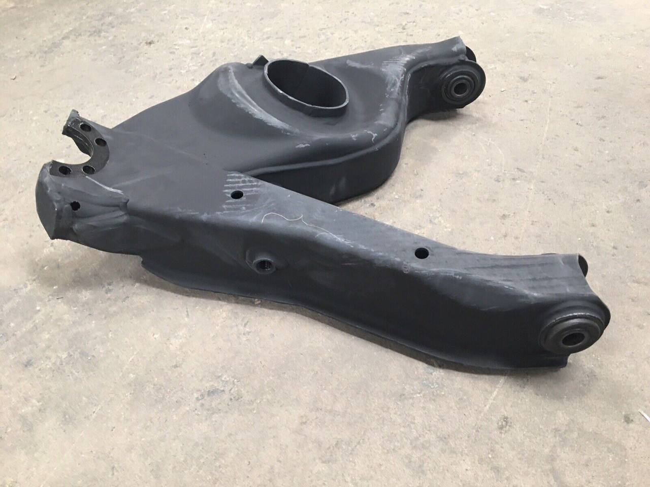 RH Vehicular Suspension Control Arm 6030629 AM General Hmmw