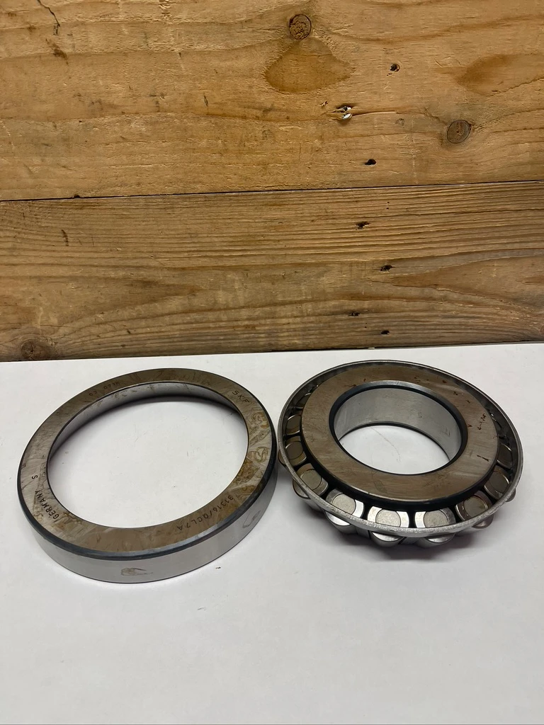John Deere YZ121260 Tapered Roller Bearing NSN 3110-01-567-6583 OEM NEW NOS