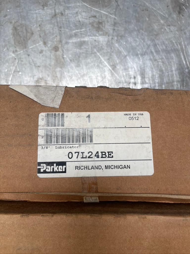 Parker 07L24BE OEM Pneumatic Air Line Lubricator NOS