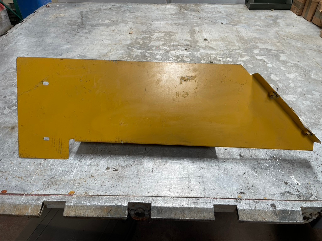 CAT Caterpillar 169-4203 OEM Access Cover Heavy Equipment Engine NOS