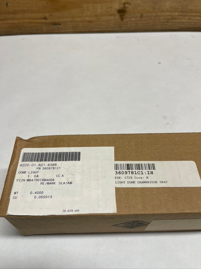 Navistar International 3609781C1 Gray Dome Light Assembly OEM Truck Interior