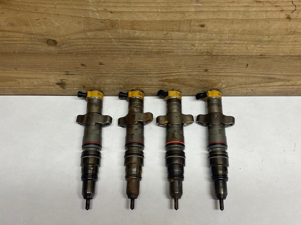 CAT Fuel Injector Assembly 238-8091 Caterpillar Lot of 4 (Parts)