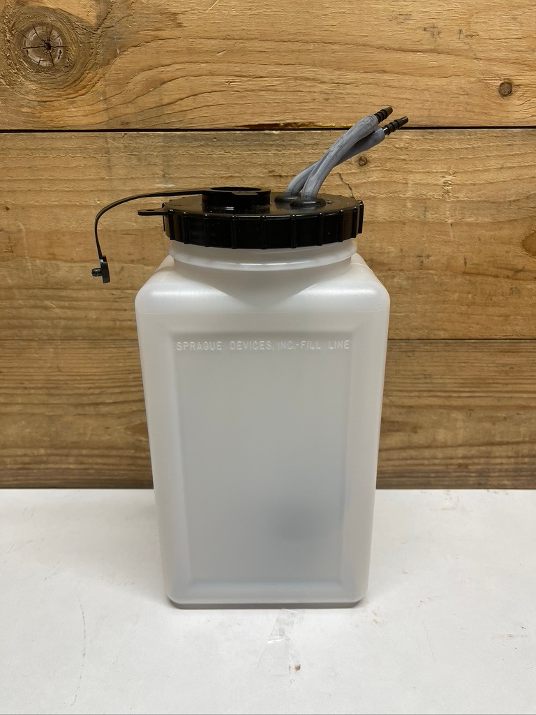 Oshkosh 1671940 Econo-Wash No. 10 Windshield Washer Bottle w/ Pump HEMTT