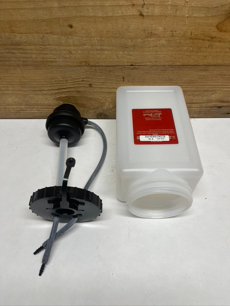 Oshkosh 1671940 Econo-Wash No. 10 Windshield Washer Bottle w/ Pump HEMTT