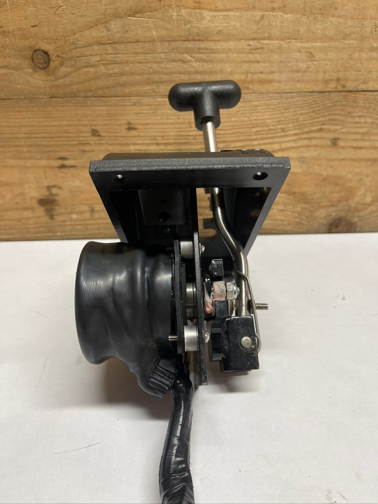 United Equipment 79Q894 RCQ70HR2 Shift Quad Transmission Control