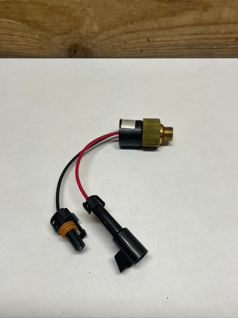 JLG 8223526 20 PSI Hydraulic Oil Pressure Switch SkyTrak Lull OEM